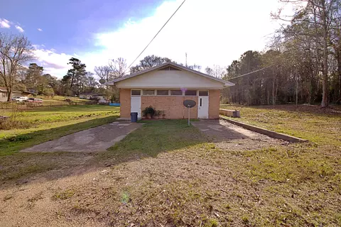 505 9th Ave, Lumberton, MS 39455