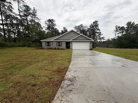 106 Oakwood Dr, Hattiesburg, MS 39402