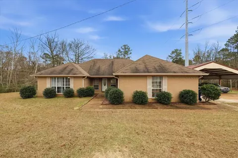 263 Charlie James Rd, Mendenhall, MS 39114