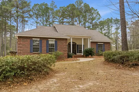 4 Woodleaf St, Hattiesburg, MS 39402