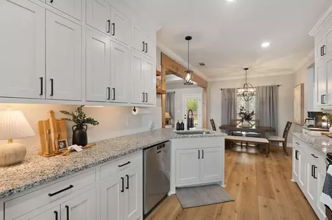 Kitchen - 11 Berwick, Petal, MS 39465 photo 3 of 4