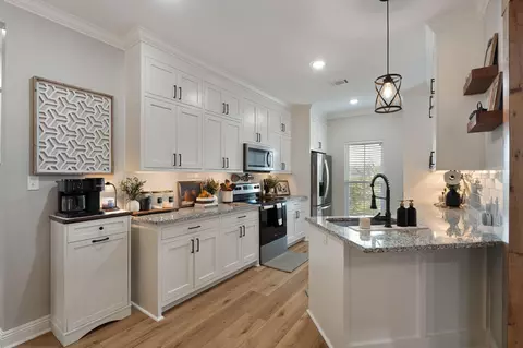 Kitchen - 11 Berwick, Petal, MS 39465 photo 1 of 4