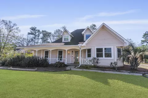 100 Warwick Pl, Hattiesburg, MS 39402