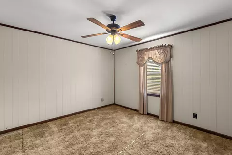 64 Eastview Cir, Laurel, MS 39443 photo 8