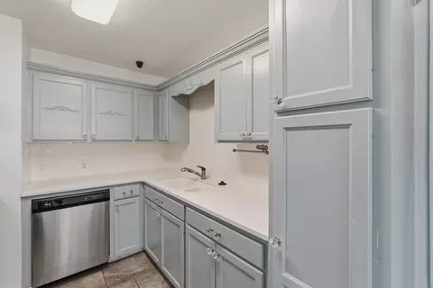 Kitchen - 66 Logaras Cir, Purvis, MS 39475 photo 2 of 2