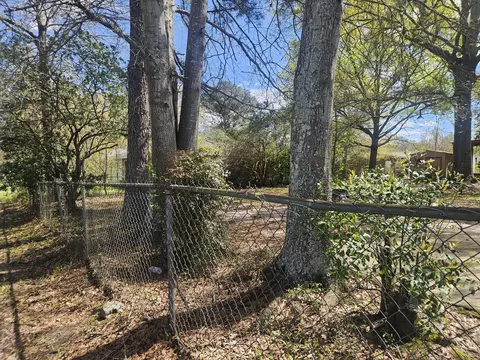 Exterior - 201 Smith St, Petal, MS 39465 photo 2 of 3