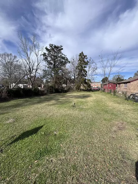 214 Willis Ave, Hattiesburg, MS 39401