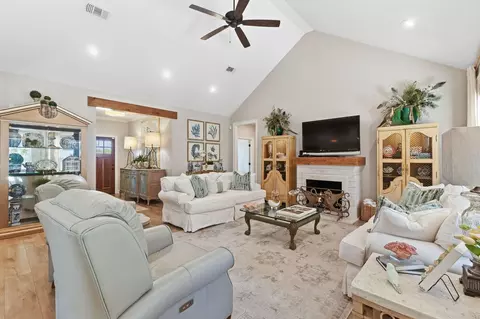 Living - 67 Whistlestop, Sumrall, MS 39482 photo 2 of 3