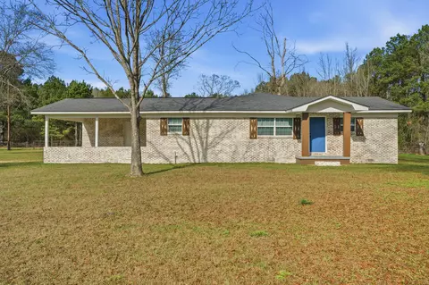 800 Sandhill Church Rd, Soso, MS 39480