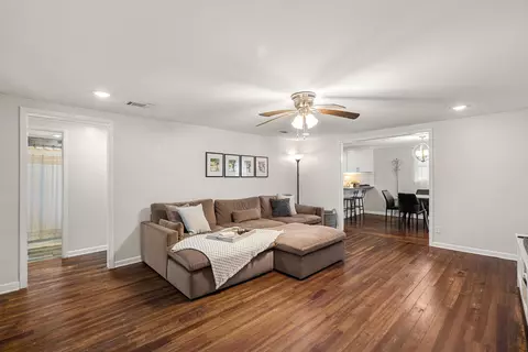 Living - 1069 Old Hwy 24, Sumrall, MS 39482 photo 1 of 1