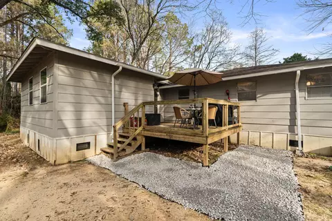 Exterior - 1069 Old Hwy 24, Sumrall, MS 39482 photo 4 of 7