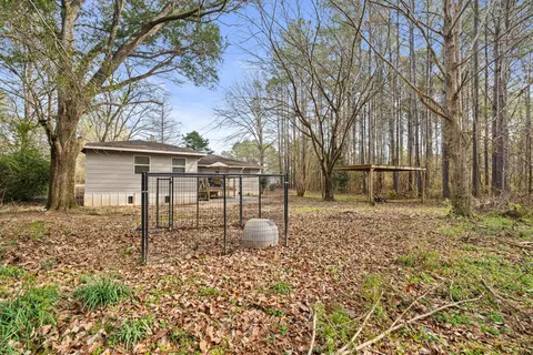 Exterior - 1069 Old Hwy 24, Sumrall, MS 39482 photo 6 of 7