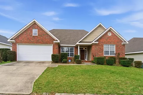 6 Stratford Ct, Hattiesburg, MS 39402