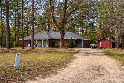 305 A V Hatten Rd, Hattiesburg, MS 39401