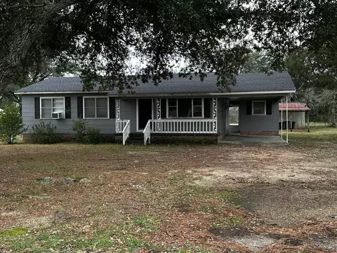 633 Jefferson St, New Hebron, MS 39140