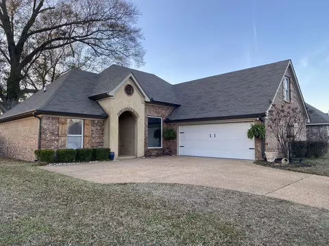 125 Woodridge, Pearl, MS 39208