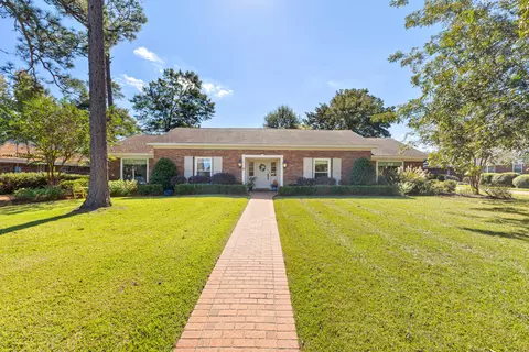 3202 Jamestown Rd, Hattiesburg, MS 39402