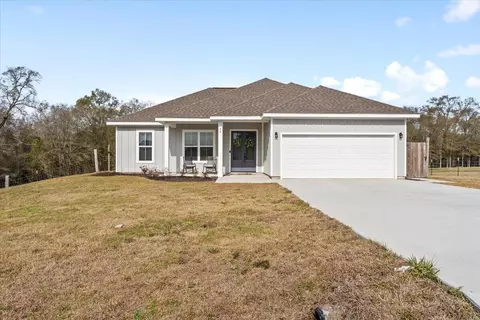 73 Theodore Dr, Poplarville, MS 39470