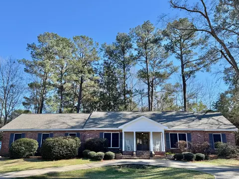 104 Mandalay Dr, Hattiesburg, MS 39402