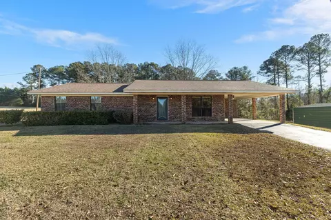 298 Floyd Strickland Rd, Ellisville, MS 39437