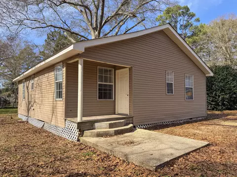 Exterior - 119 E 1st Ave, Petal, MS 39465 photo 5 of 7