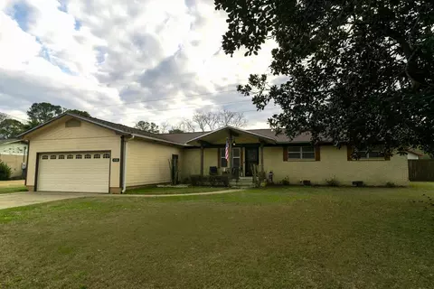 113 Green Hill Dr, Petal, MS 39465
