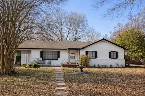 308 Magnolia Dr, Raleigh, MS 39153