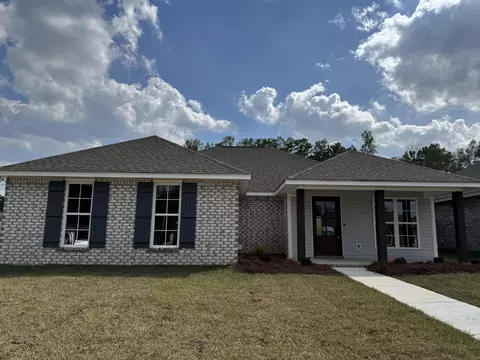24 Jackson Square Dr, Hattiesburg, MS 39402
