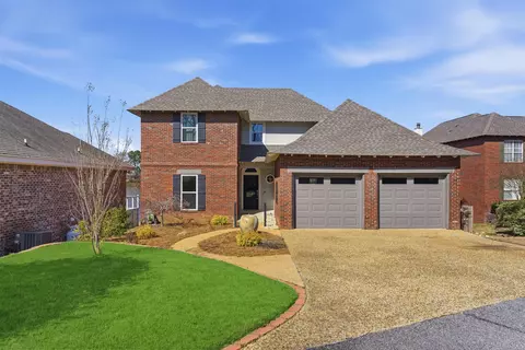 83 Stones Throw Dr, Hattiesburg, MS 39402