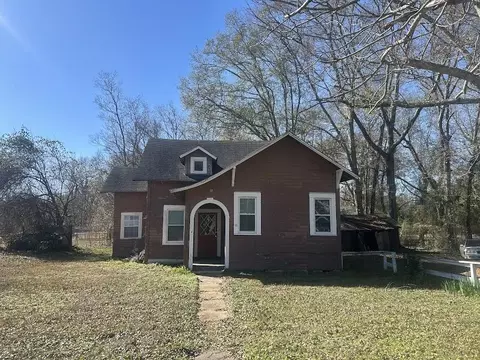 508 Mill St, Ellisville, MS 39437