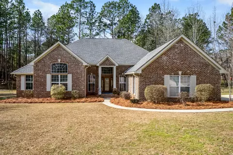 8 Brookline Dr, Hattiesburg, MS 39402