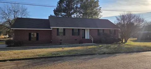 Exterior - 1120 E 3rd St SE, Magee, MS 39111 photo 2 of 11