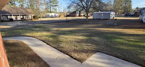 Exterior - 1120 E 3rd St SE, Magee, MS 39111 photo 8 of 11