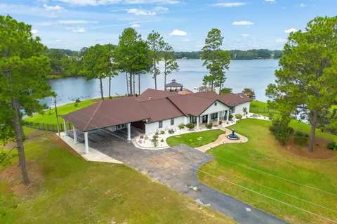 73 Baracuda Dr, Hattiesburg, MS 39402