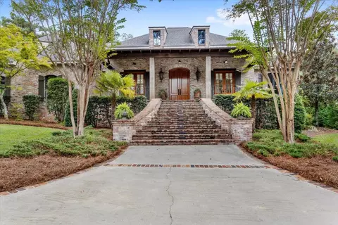 242 Tallulah Rdg, Hattiesburg, MS 39402