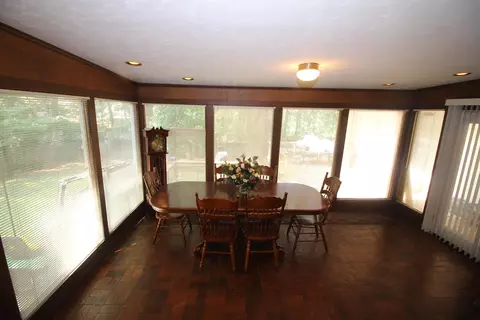 Dining - 3836 Millsaps Dr, Laurel, MS 39440 photo 4 of 9