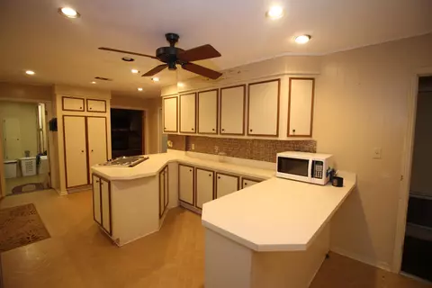 Kitchen - 3836 Millsaps Dr, Laurel, MS 39440 photo 9 of 11