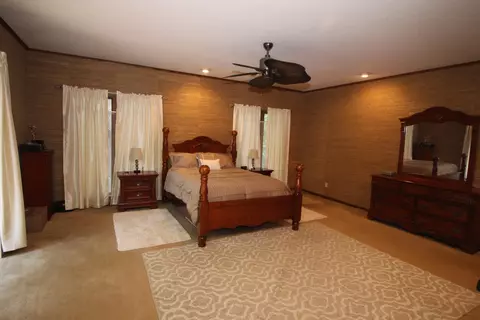 Bedroom - 3836 Millsaps Dr, Laurel, MS 39440 photo 6 of 7
