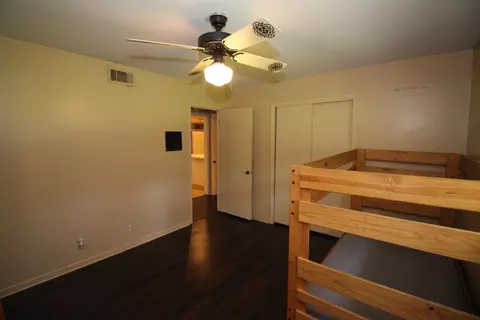 Bedroom - 3836 Millsaps Dr, Laurel, MS 39440 photo 2 of 7