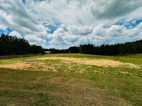 Exterior - 77 Bates Ave, Purvis, MS 39475 photo 10 of 12