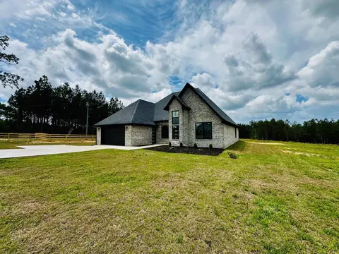 Exterior - 77 Bates Ave, Purvis, MS 39475 photo 4 of 12