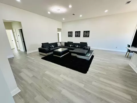 Living - 77 Bates Ave, Purvis, MS 39475 photo 3 of 3
