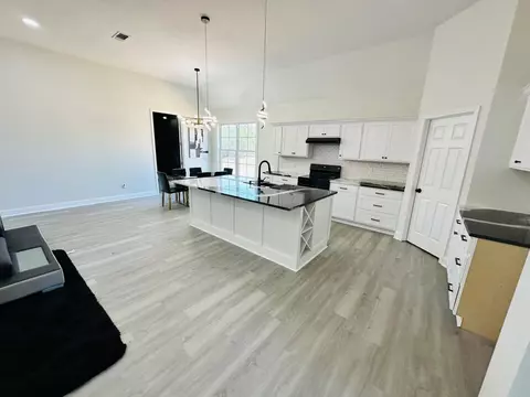 Kitchen - 77 Bates Ave, Purvis, MS 39475 photo 1 of 6