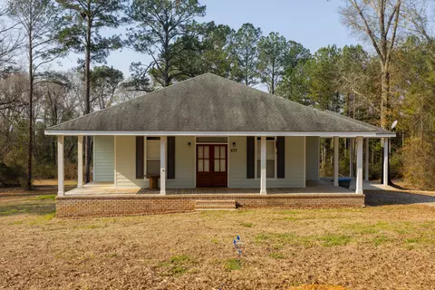673 Leeville Rd, Petal, MS 39465