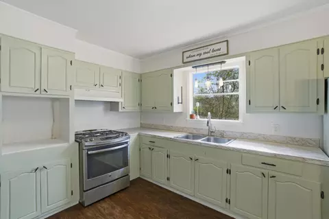 Kitchen - 970 Lake Mike Conner Rd, Collins, MS 39428 photo 3 of 4