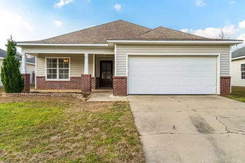 19 Clear Springs Ct, Hattiesburg, MS 39402
