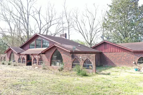 1305 Springhill Rd, Laurel, MS 39443 photo 1