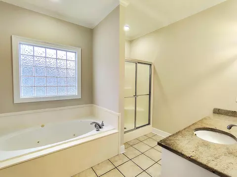 Bath - 15 Latigo Loop, Sumrall, MS 39482 photo 2 of 4