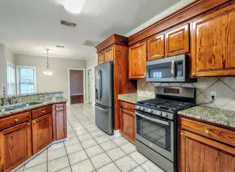 Kitchen - 15 Latigo Loop, Sumrall, MS 39482 photo 3 of 3