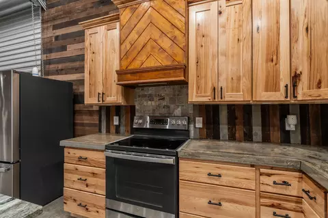 Kitchen - 105 Old Salt, Sumrall, MS 39482 photo 6 of 6